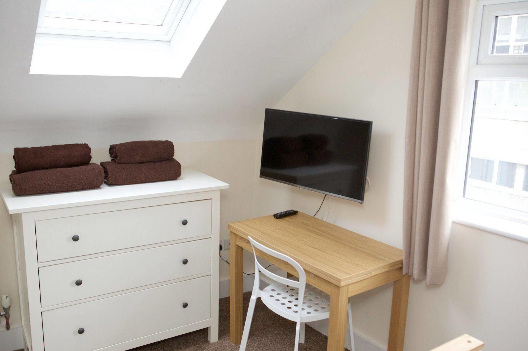 Bristol Serviced Lets - 152/154 Bath Road Esterno foto